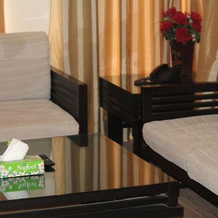 Hotel Vipul Grand Gurgaon Eksteriør billede