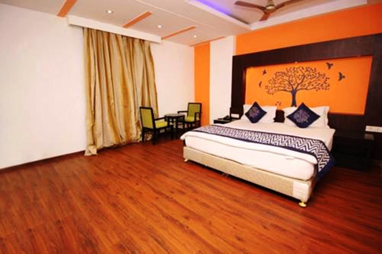 Hotel Vipul Grand Gurgaon Eksteriør billede
