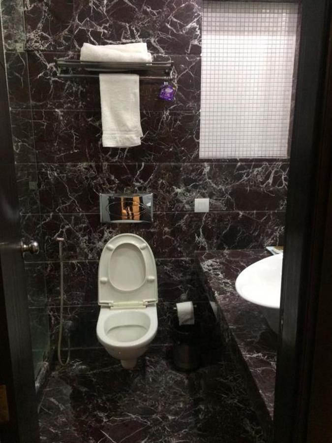 Hotel Vipul Grand Gurgaon Eksteriør billede
